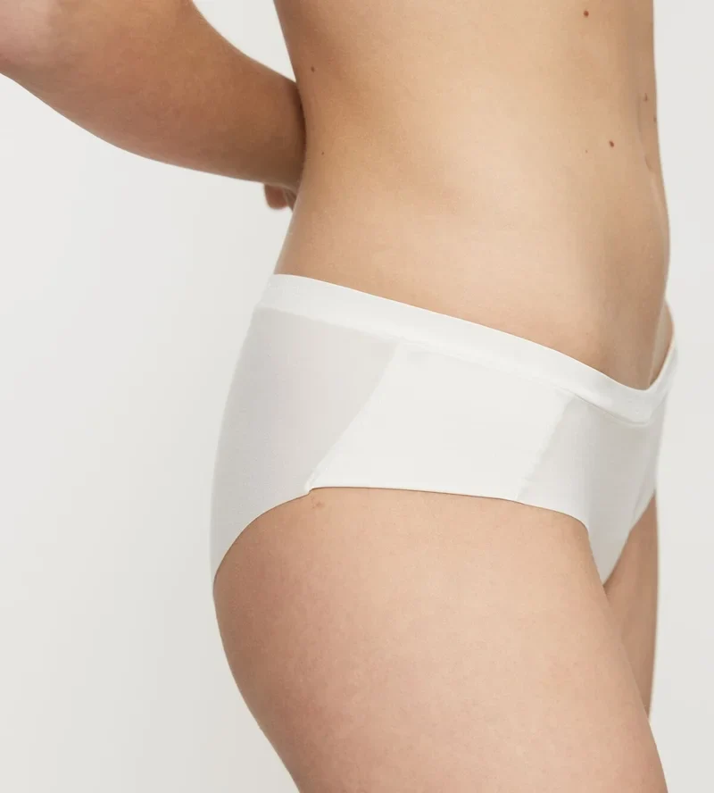 Triumph – Body Make-up Essentials Soft Touch Hipster Vanille