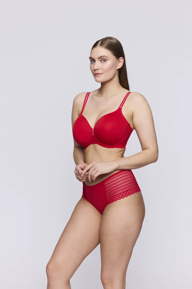 Primadonna Twist – East End Hotpants True Red