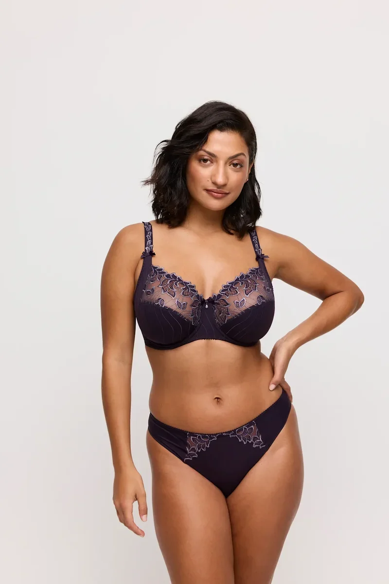 Primadonna - Deauville Tanga Amethyst Gem
