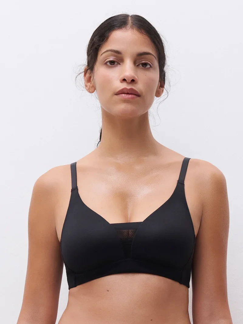 Chantelle - Easy Bliss Bügelloser T-Shirt-BH Schwarz