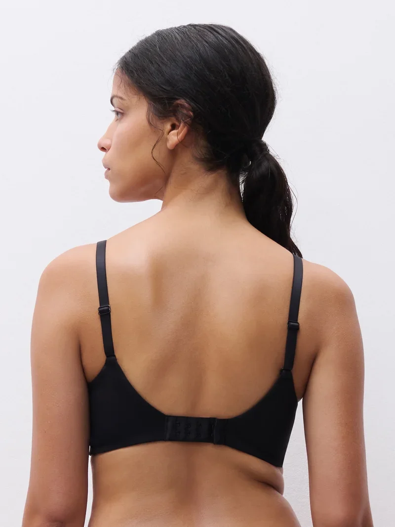 Chantelle - Easy Bliss Bügelloser T-Shirt-BH Schwarz