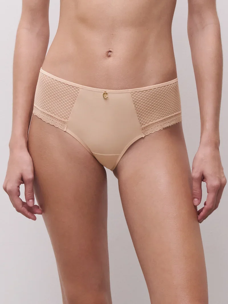 Chantelle - Romance Shorty Golden Beige