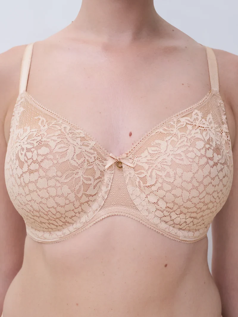 Chantelle - Maris Sehr bedeckender gemoldeter BH Goldbeige