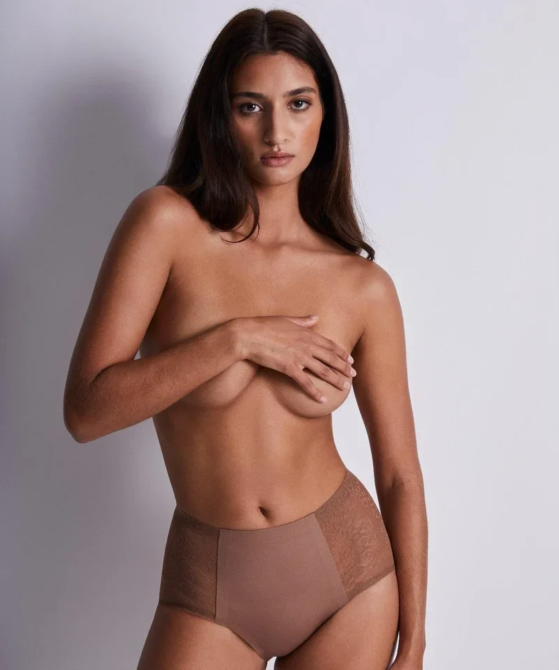 Aubade – Sculpt By Aubade – Hoch taillierter Spitzenslip Zimt