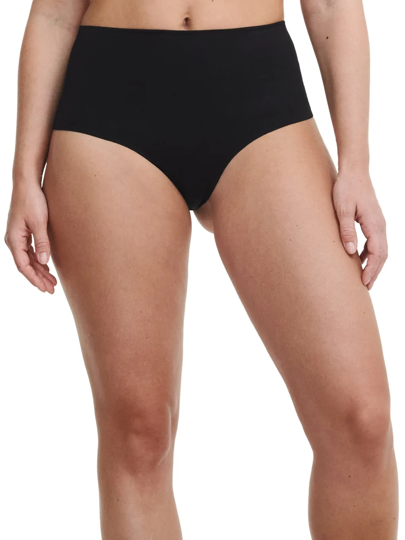 Chantelle – Smooth Comfort Sculpting Tanga mit hoher Taille in Schwarz