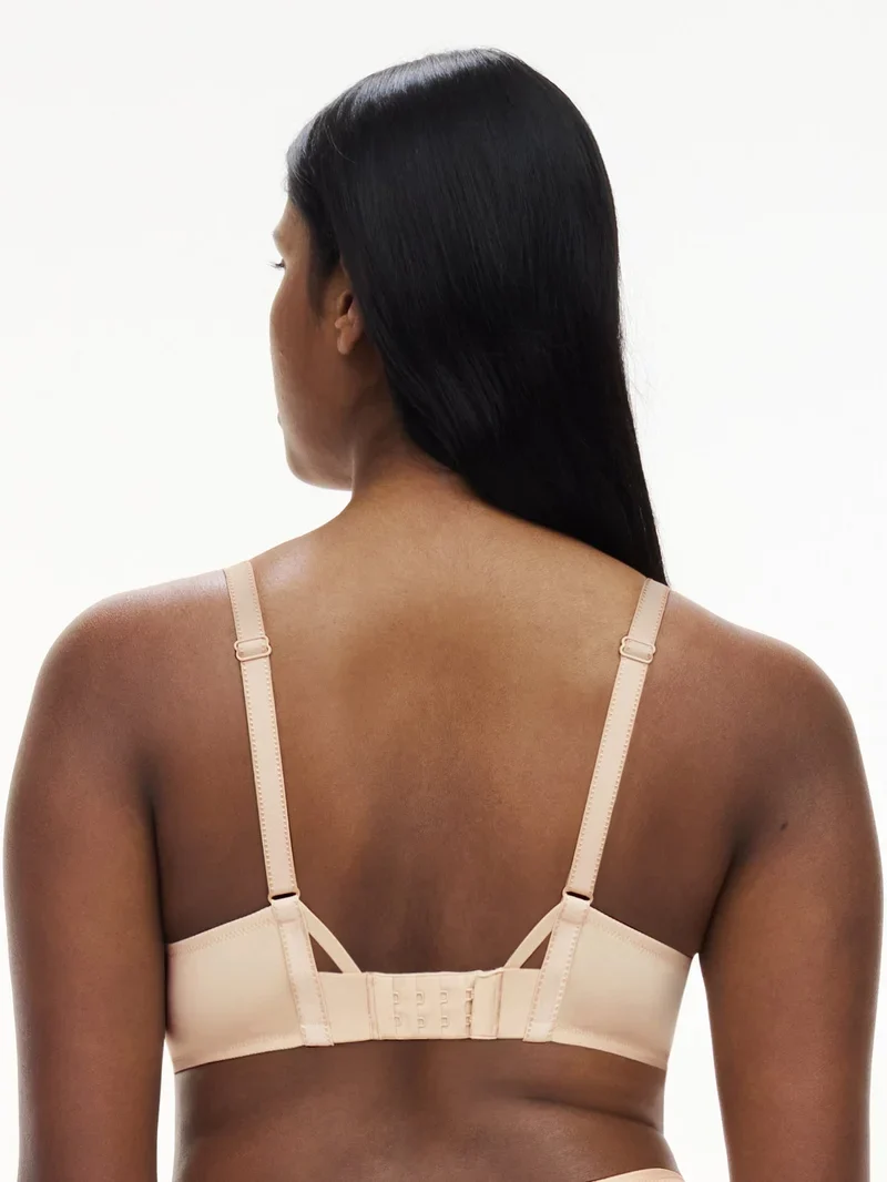 Chantelle - Play Bedeckender Bügel-BH Golden Beige