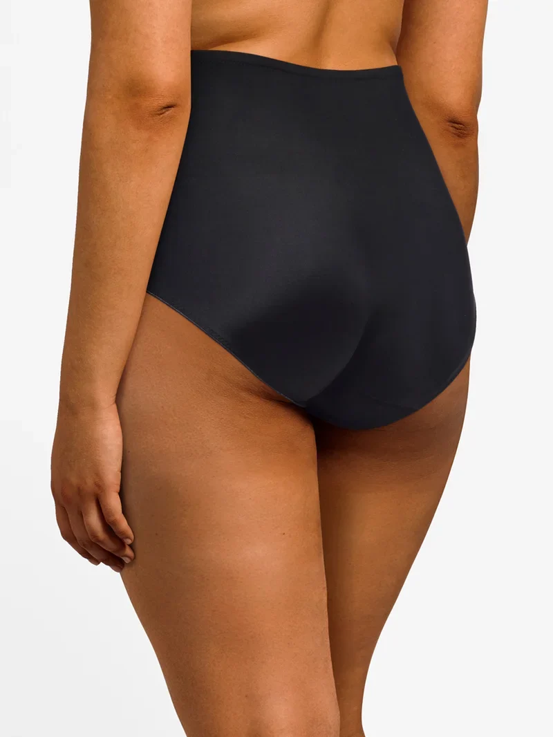 Chantelle - Every Curve High-Waist Support Full Brief Schwarz