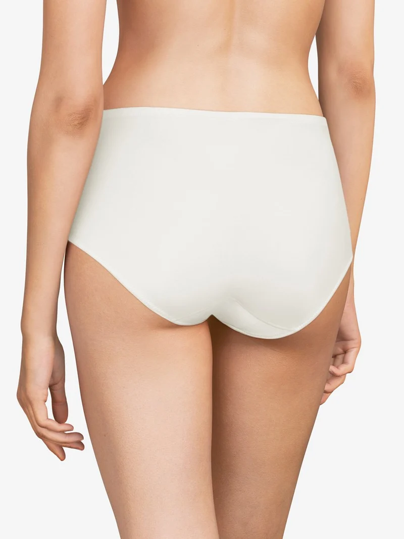 Chantelle – Every Curve High-Waist Support Full Brief Milk
