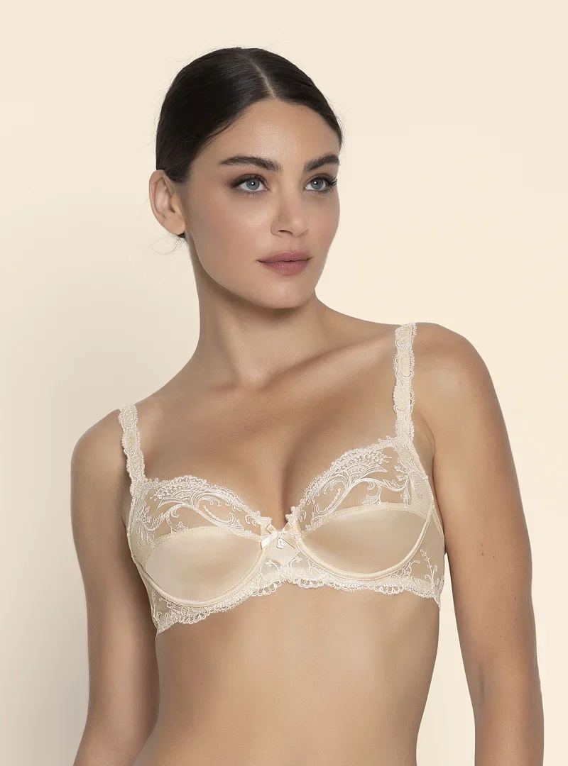 Lise Charmel - Splendeur Soie Vollschalen-BH Aurore